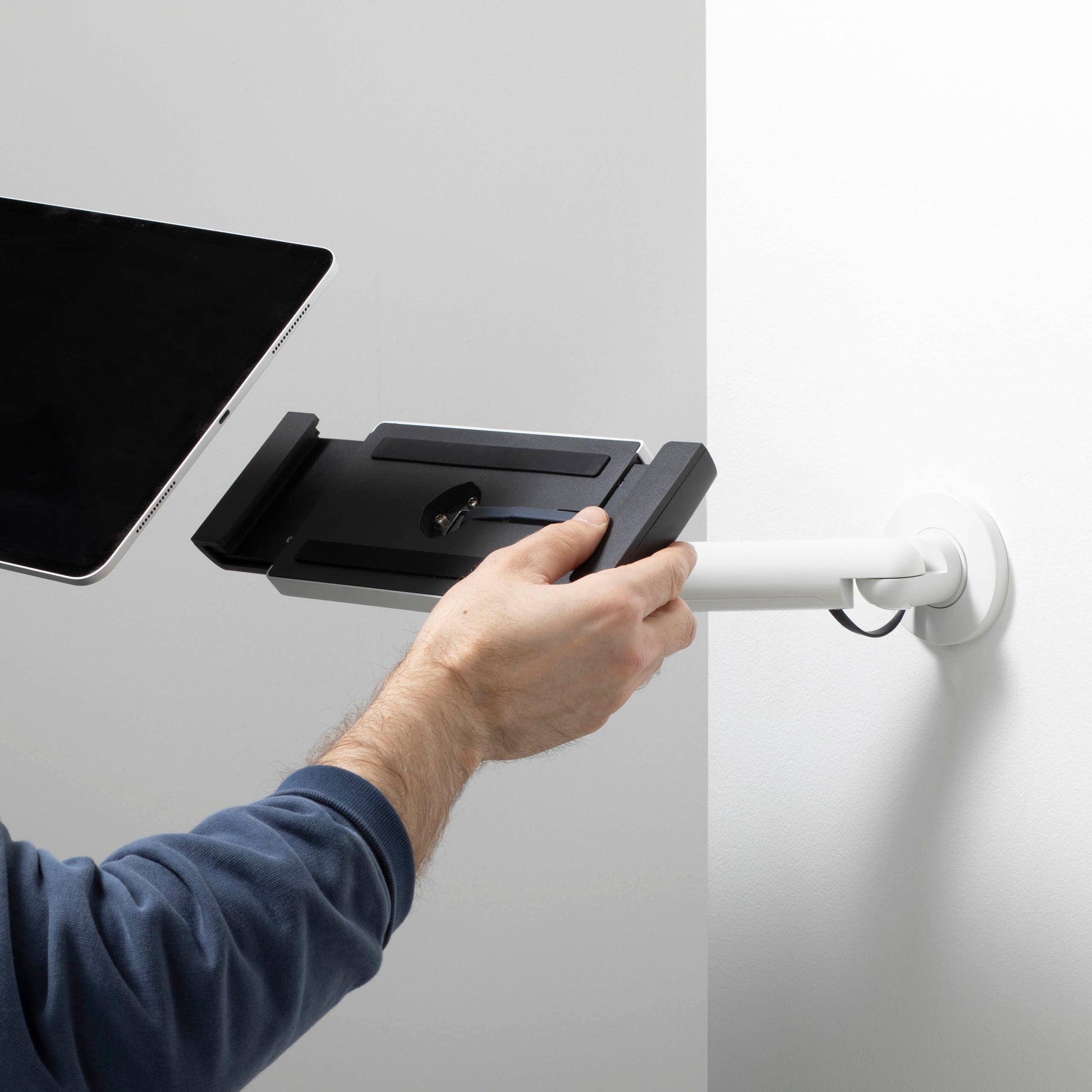Bouncepad Clip Reach tablet wandhouder in wit