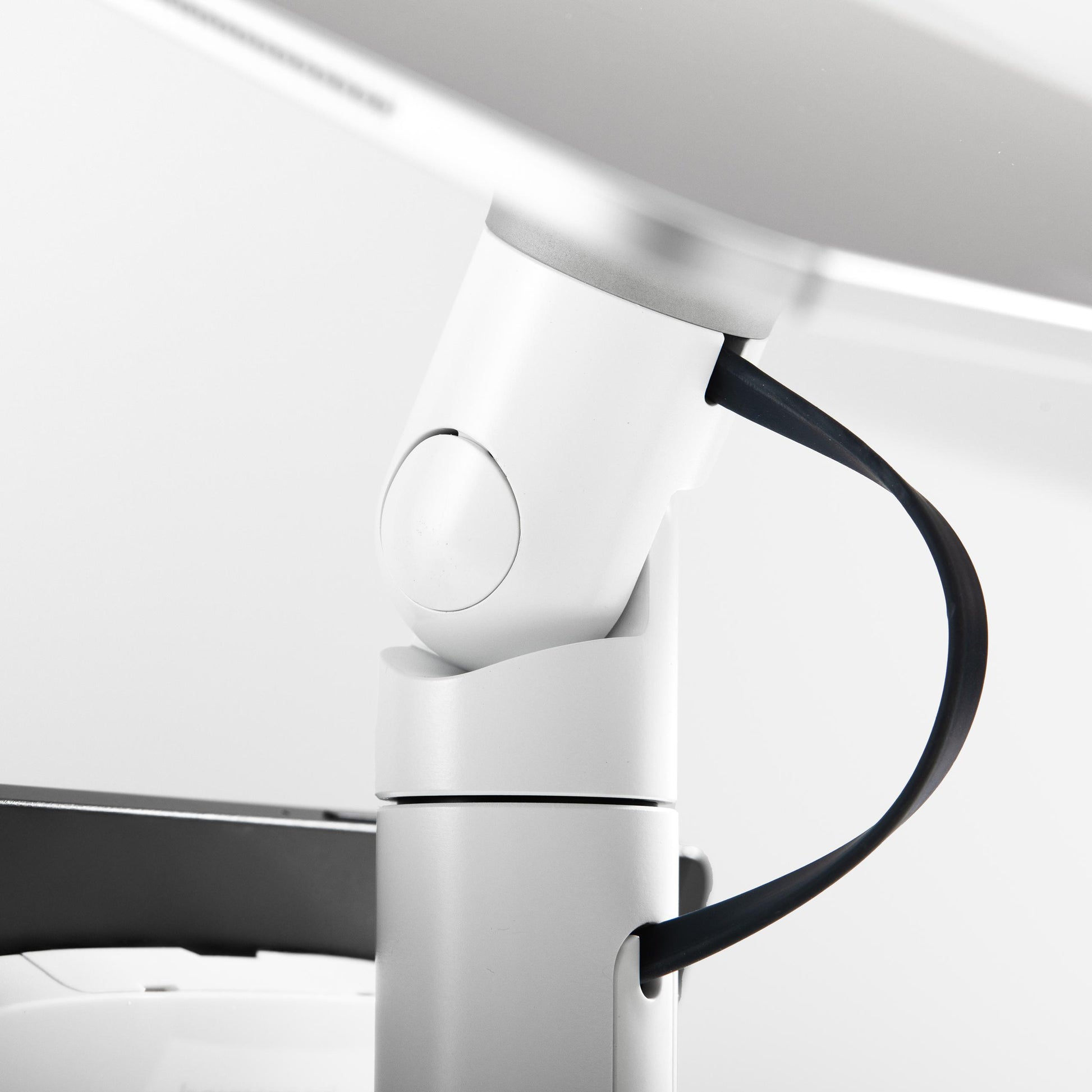 Bouncepad Core Twin tabletbureauhouder in wit, kabelbeheer, detailweergave
