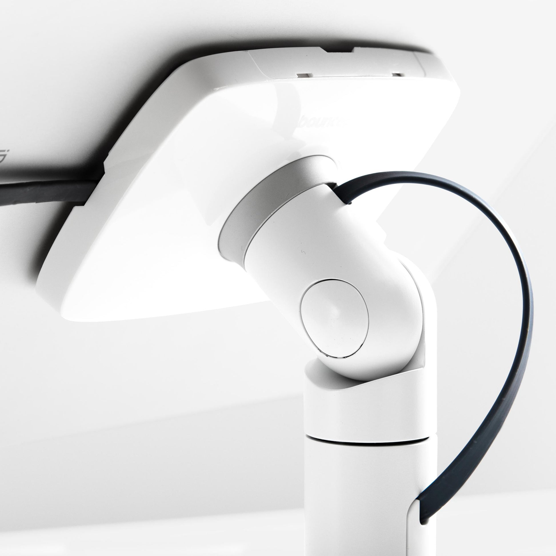 Bouncepad Core Twist-Mini tablet-bureausteun in wit, kabelbeheer, detailweergave