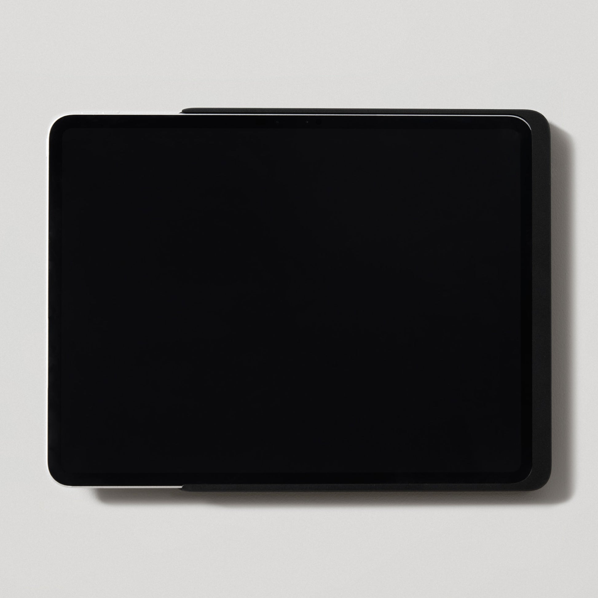 Displine Dame Wall Home 2.0 Premium iPad-wandhouder voor iPad Air 13-inch, in zwart