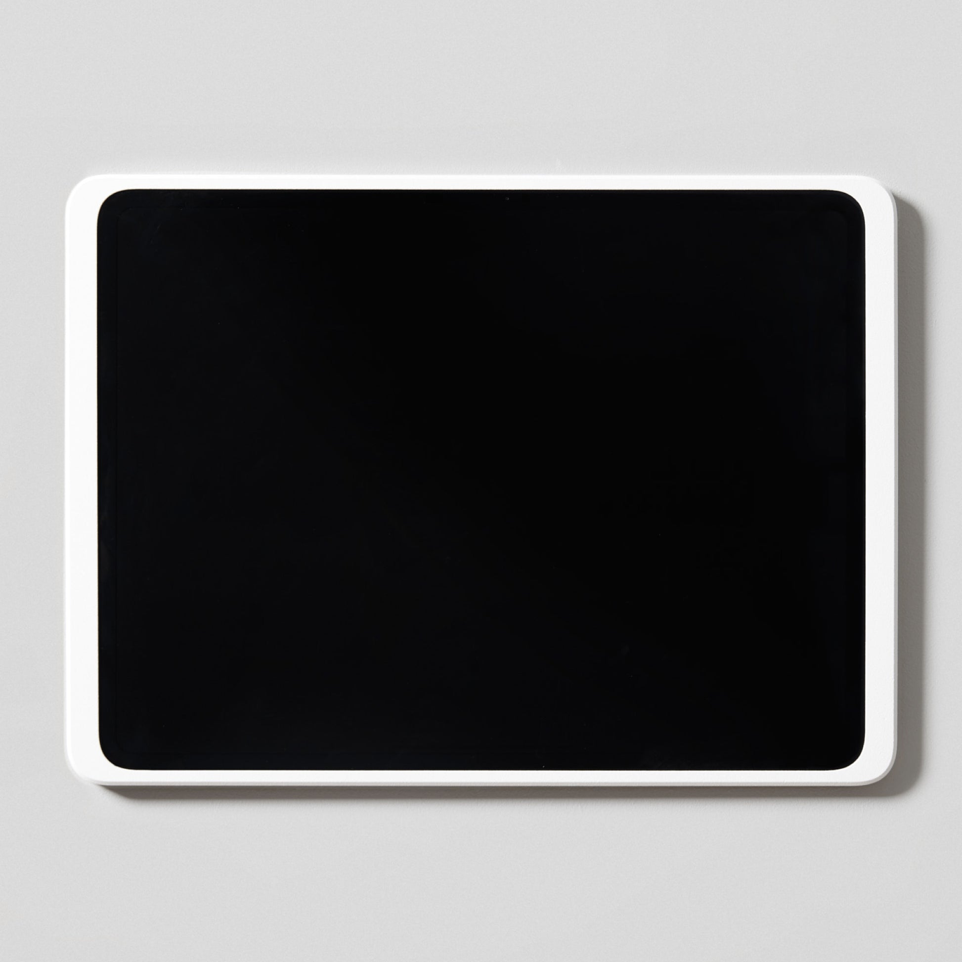 Displine Dame Wall 2.0 Premium iPad-wandhouder voor iPad Air 13 inch, in wit