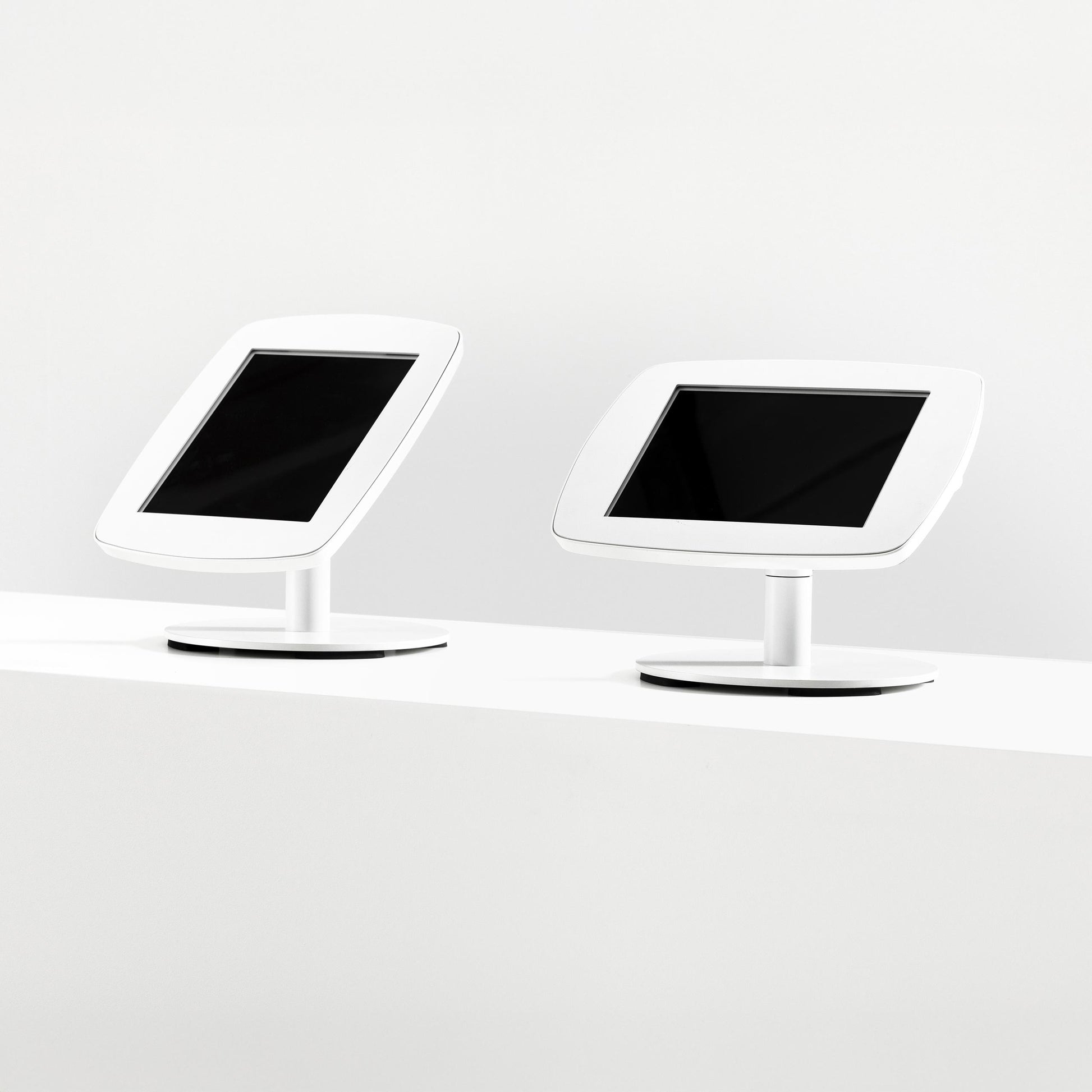Bouncepad Original Counter Twist-Mini tabletstandaard in wit, in portret- en landschapsstand